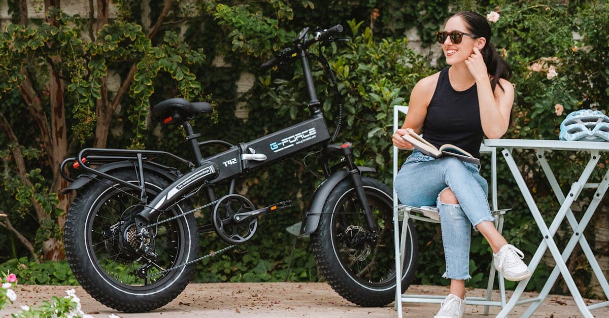 Cover Image for E-Bikes Unleashed: Explore the Future of Urban Commuting